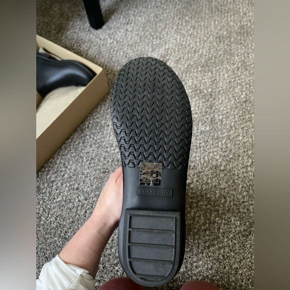Burberry knee high rain boots - Picture 5 of 5